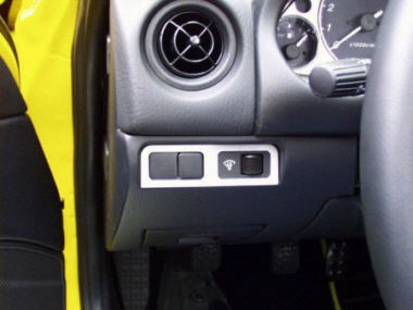 MX-5 Blende Doppelschalter Fahrerseite 98-05 eloxiert